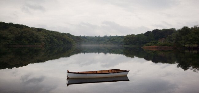 massachusetts scenery boat lake